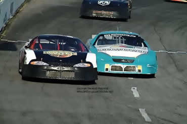 Racing Photos from Hickory Motor Speedway by Kevin Thorne