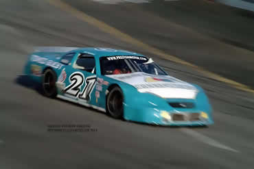 Racing Photos from Hickory Motor Speedway by Kevin Thorne